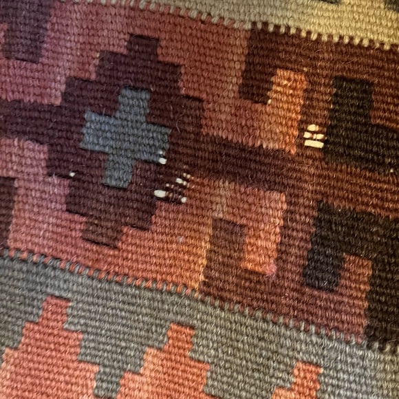 Vintage Kilim rug roughly 4 x 6 - Picture 3 of 9